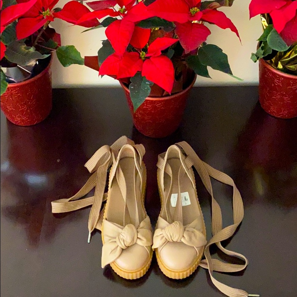 Shoes - Picture 6 of 6